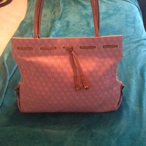 Classic Dooney & Bourke tote